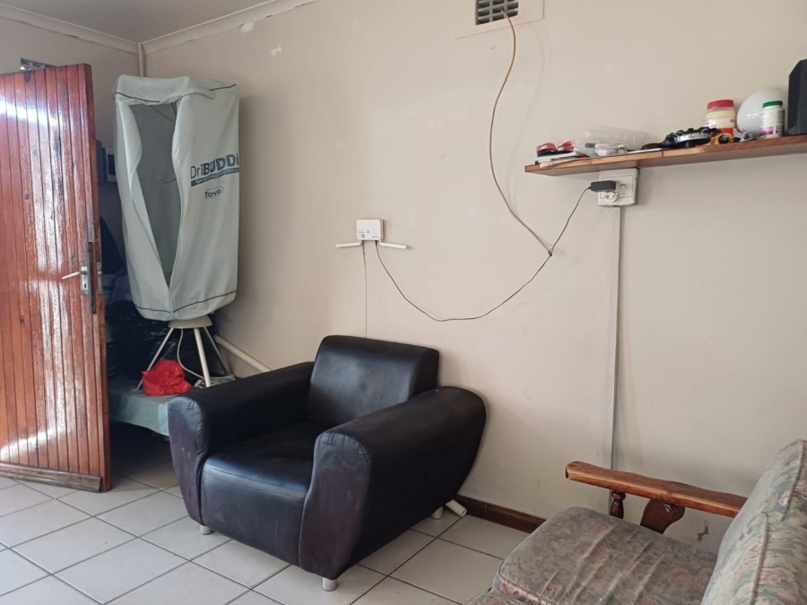 2 Bedroom Property for Sale in Silwood Heights Western Cape